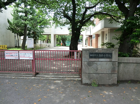 ���ӊ� ���w�Z 800m ���͌��s�����V���w�Z