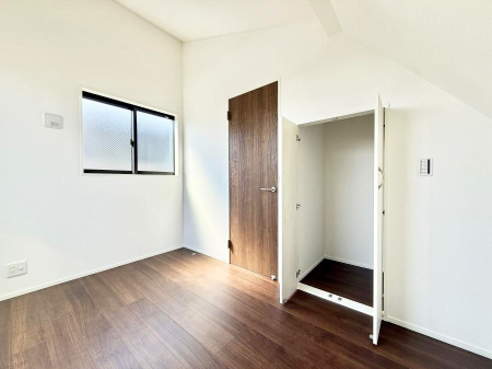 �Q�� ���������̔z�u��ʋC���̗ǂ��݌v�ŕ����̋�C�������炸�A��ɐV�N�ȋ�C������܂�