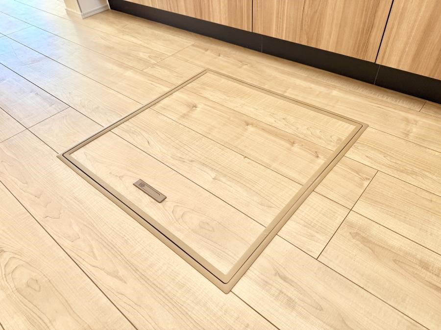 ���̑����� �ݔ����B�ꂽ���[�X�y�[�X�ŉƑS�̂��X�b�L��