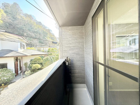 �o���R�j�[ ������ �G�߂̈ڂ낢����������J���I�ȋ�Ԃł�