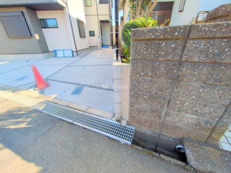  �O�ρ��J�[�X�y�[�X�L