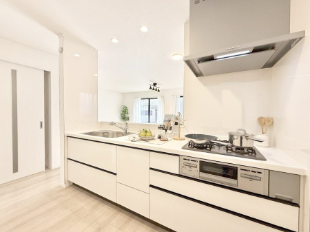 �L�b�`�� ����