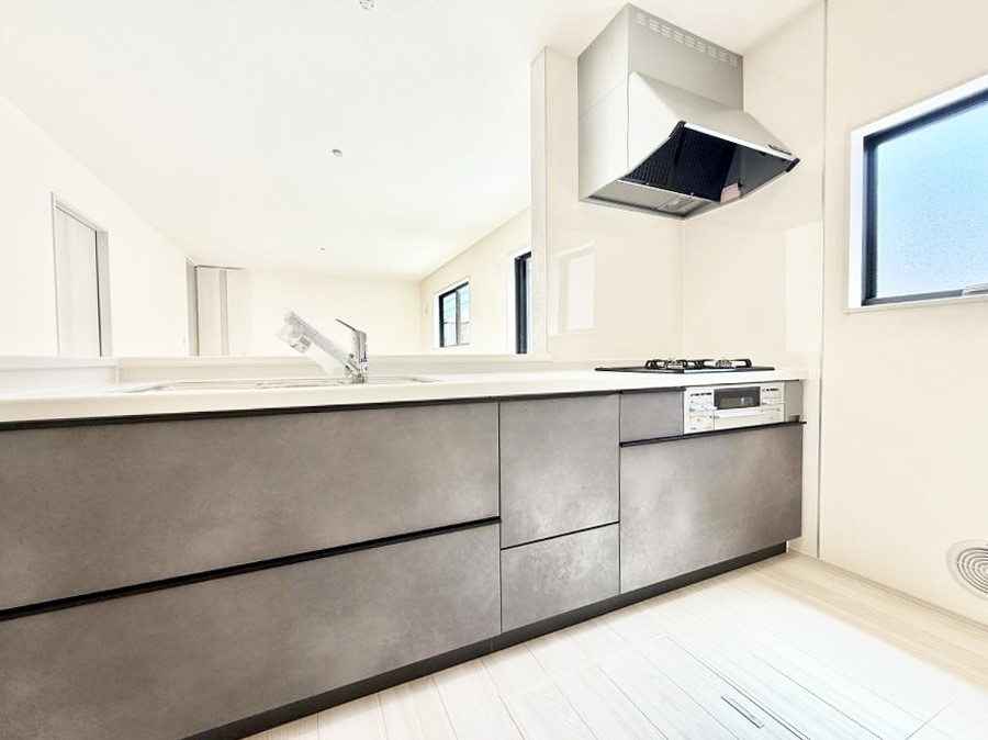 �L�b�`�� ���������y���݂ƐH�ׂ�K����͂���L�b�`��