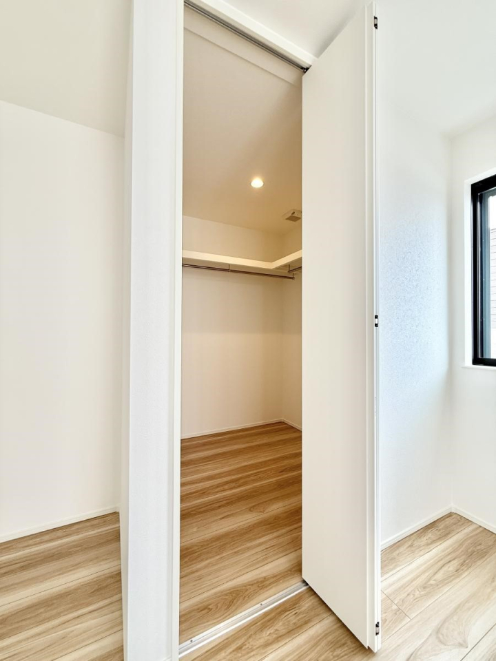 ���[ ����