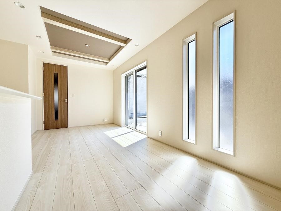 ���r���O ���������R�Ɖ�b�����܂��A�S�n�悢�ЂƂƂ�