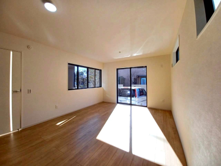 ���r���O �������������������A���S�n�̂������r���O