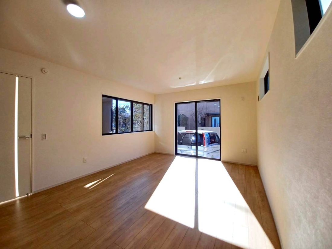 ���r���O �������������������A���S�n�̂������r���O