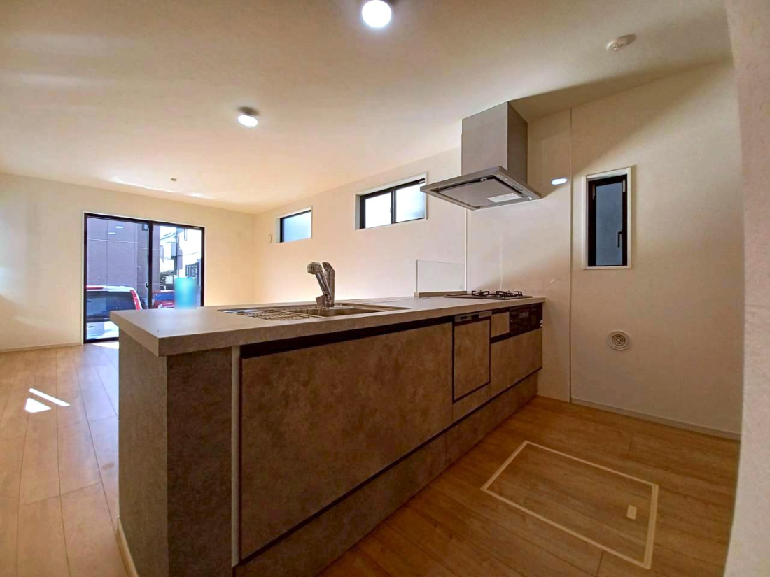 �L�b�`�� �������Ƒ����J��[�߂�A������̂���L�b�`��