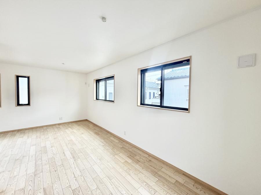 �q������ �������v���C�x�[�g��ԂƂ��ĐÂ��ŗ�������������񋟂��Ă���܂�