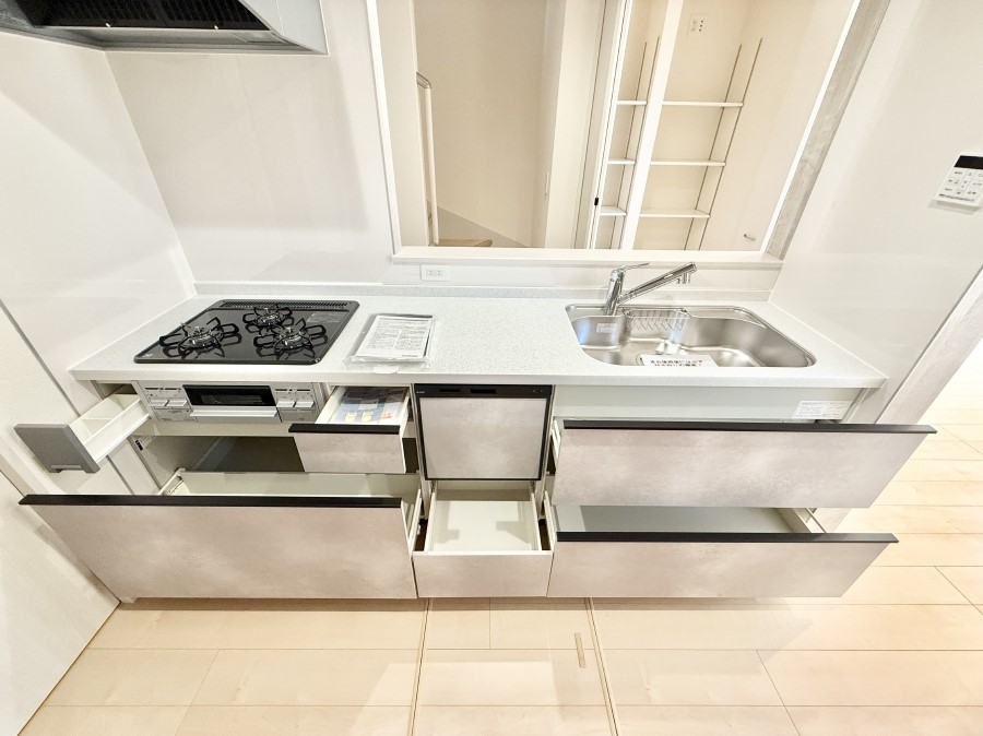 �L�b�`�� �������A�C�f�A�L����A�N���G�C�e�B�u�ȗ������