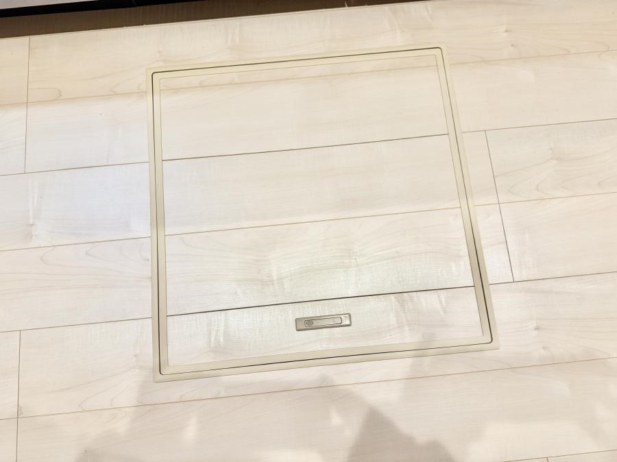 ���̑����� �ݔ�����ԂȂ����I�H����s�J�s�J�Ɏd�グ�Ă���܂�