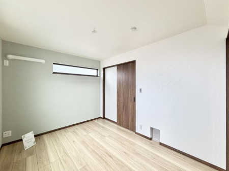 �q������ �������v���C�x�[�g��ԂƂ��ĐÂ��ŗ�������������񋟂��Ă���܂�