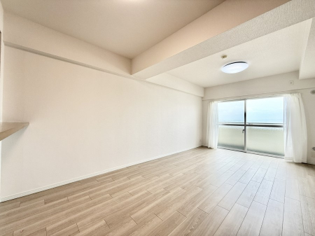 ���r���O ���������났�ƏΊ炪�W�܂�A�S���܂郊�r���O