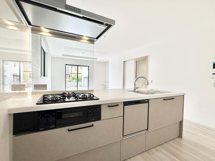 �L�b�`�� �������Ƒ����J��[�߂�A������̂���L�b�`��