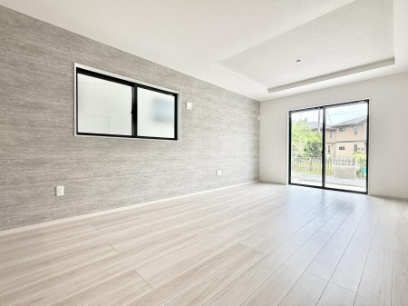 ���r���O ���������S�n�̂����A���z�̃��r���O