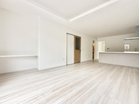 ���r���O ���������R�Ɖ�b�����܂��A�S�n�悢�ЂƂƂ�