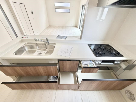 �L�b�`�� �������Ƒ����J��[�߂�A������̂���L�b�`��