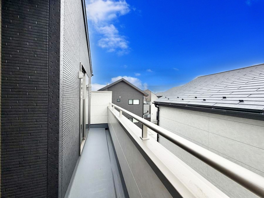 �o���R�j�[ ������ �G�߂̈ڂ낢����������J���I�ȋ�Ԃł�