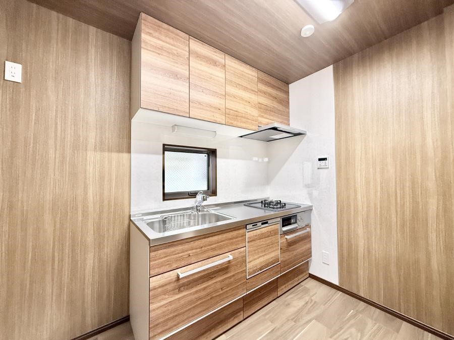 �L�b�`�� �����������������Ɗy�����Ȃ�A���K�ȃL�b�`�����