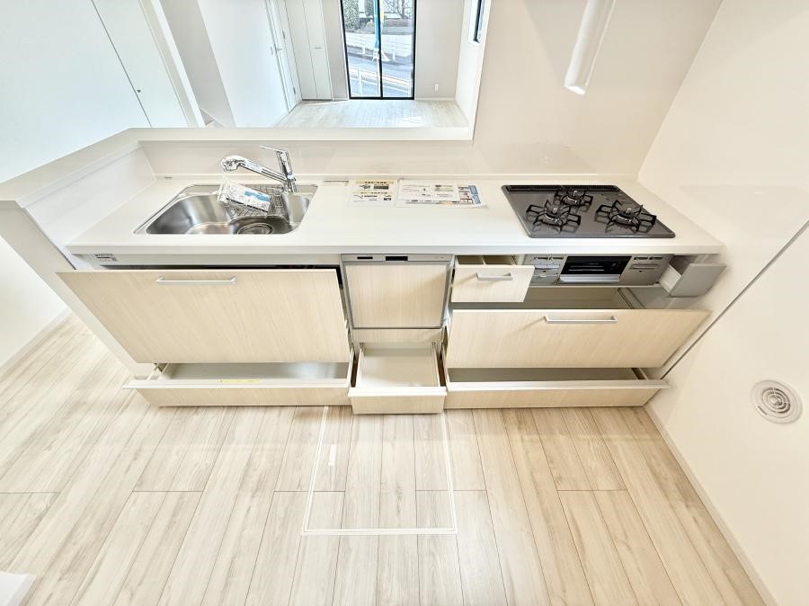 �L�b�`�� �����������������Ɗy�����Ȃ�A���K�ȃL�b�`�����