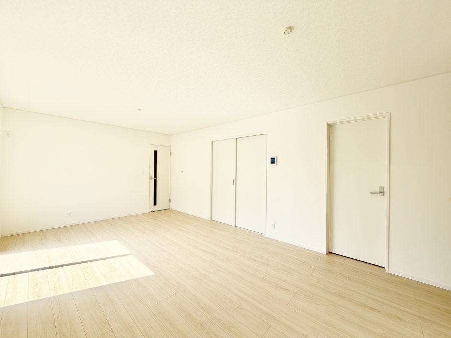 ���r���O ���������났�ƏΊ炪�W�܂�A�S���܂郊�r���O