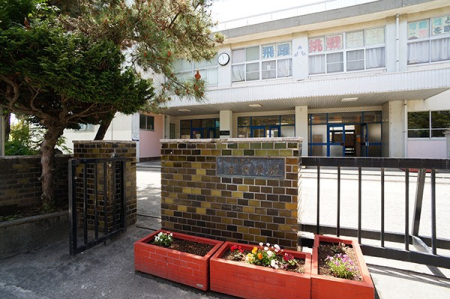 ���ӊ� ���w�Z 1671m ���c���s���򒆊w�Z