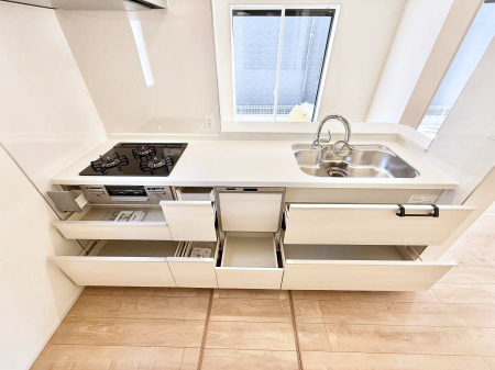 �L�b�`�� �������Ƒ����J��[�߂�A������̂���L�b�`��