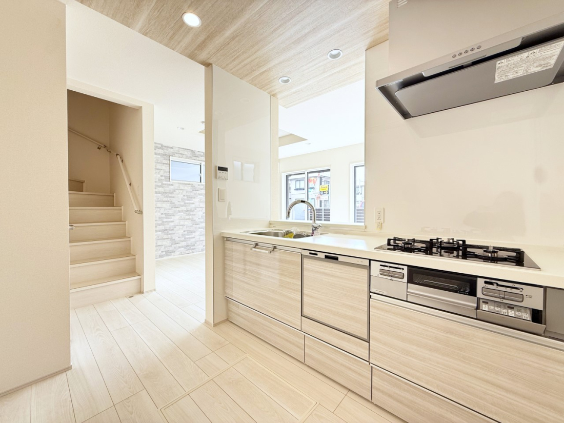 �L�b�`�� �������V���v���Ŕ������S�n�悢���Ԃ𐶂ރL�b�`�����