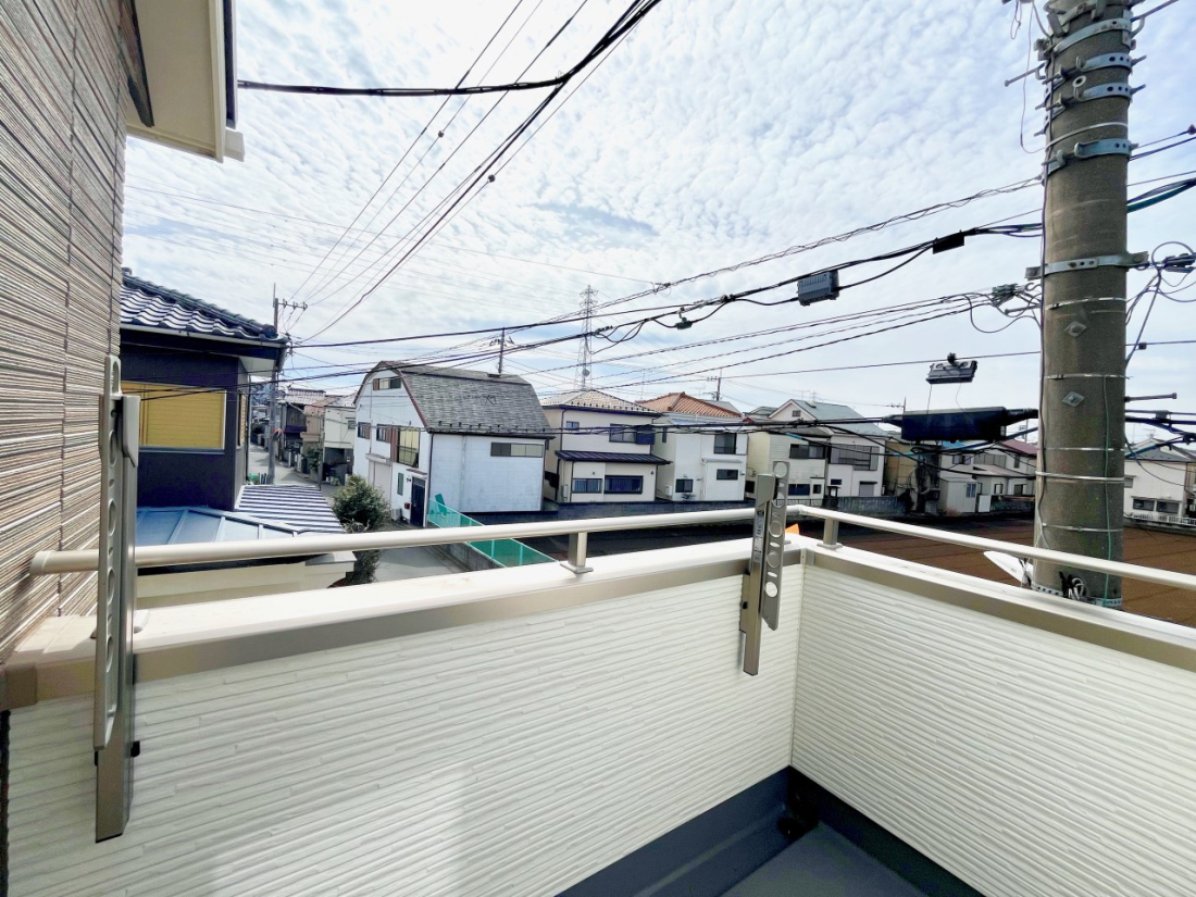 �o���R�j�[ ������ �G�߂̈ڂ낢����������J���I�ȋ�Ԃł�