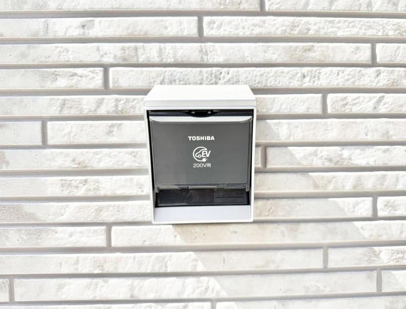 ���̑����� �ݔ�������ŊȒP�ɏ[�d�ł��A�G�R�ȃJ�[���C�t���T�|�[�g