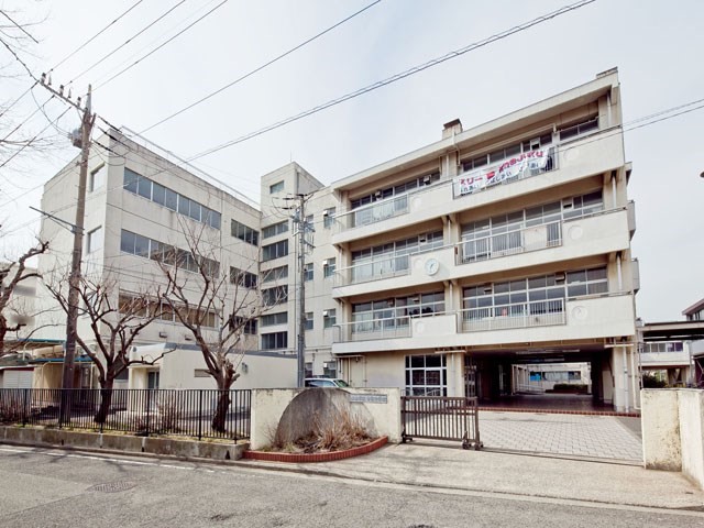 ���ӊ� ���w�Z 500m ���l�s�����h���w�Z