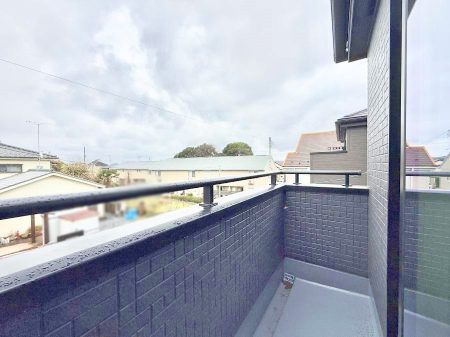 �o���R�j�[ ������ �G�߂̈ڂ낢����������J���I�ȋ�Ԃł�