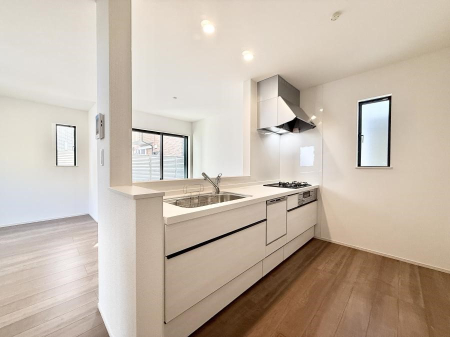 �L�b�`�� ���������y���݂ƐH�ׂ�K����͂���L�b�`��