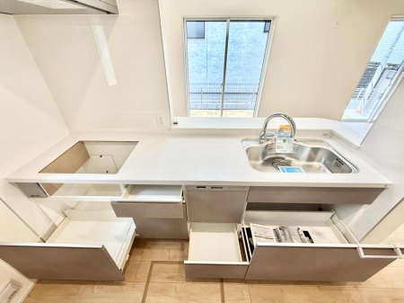 �L�b�`�� �������Ƒ����J��[�߂�A������̂���L�b�`��