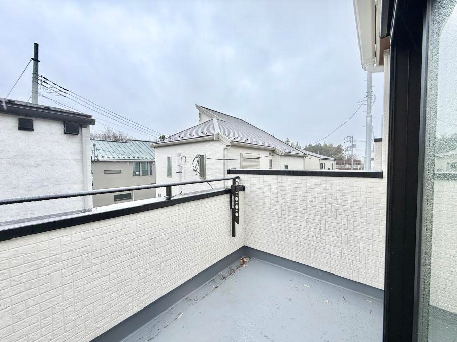 �o���R�j�[ ������ �G�߂̈ڂ낢����������J���I�ȋ�Ԃł�