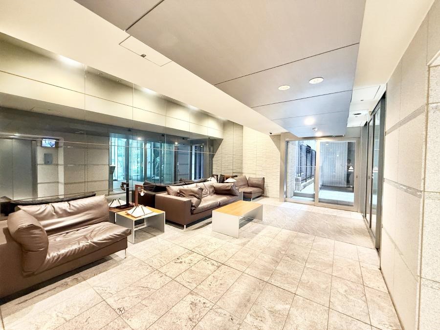 �G���g�����X �O�ρ��A�邽�тɈ��S����^���Ă����A���J�ɊǗ����ꂽ���L���