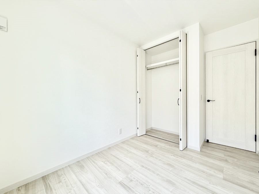 �q������ ����