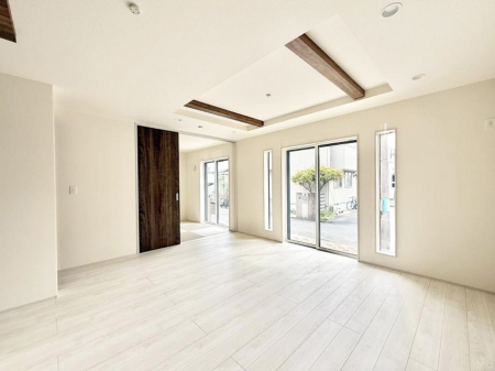 ���r���O �������V���v���������ґ�A��؂Ȑl�Ɖ߂����S���قǂ�����