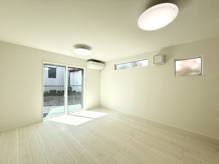 ���r���O ���������R�Ɖ�b�����܂��A�S�n�悢�ЂƂƂ�