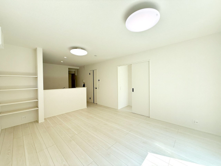 ���r���O ���������R�̌����������݁A���邢��Ԃ��L����܂�