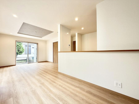 ���r���O 2����  �����S�n�̂����A���z�̃��r���O
