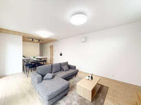 ���r���O ���������났�ƏΊ炪�W�܂�A�S���܂郊�r���O