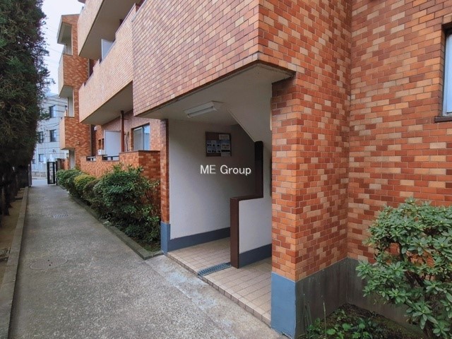 �G���g�����X �O��