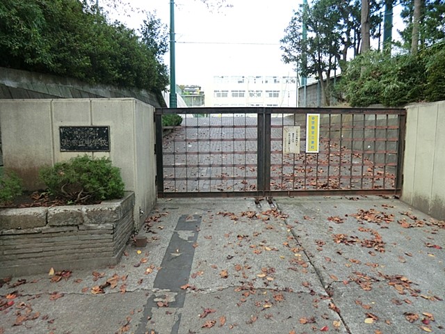 ���ӊ� ���w�Z 1820m ���l�s���������u���w�Z