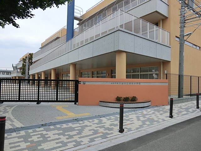 ���ӊ� ���w�Z 640m �O��s�����䏬�w�Z