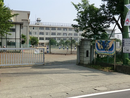 ���ӊ� ���w�Z 1800m �C�V���s���L�n���w�Z