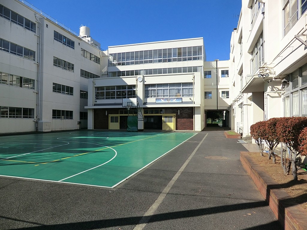 ���ӊ� ���w�Z 1221m ���l�s�����g�䐼���w�Z