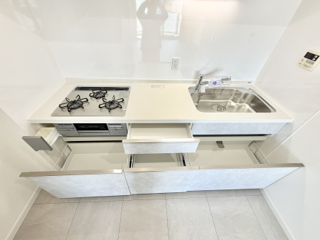 �L�b�`�� �������Ƒ����J��[�߂�A������̂���L�b�`��