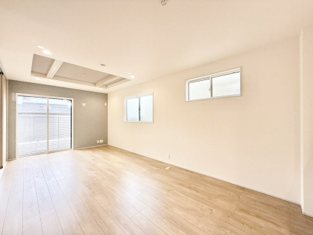 ���r���O 1����  ���S���������ꏊ�A�������߂����郊�r���O