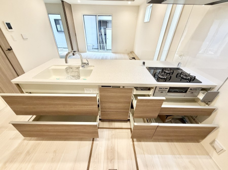 �L�b�`�� 1����  �������������Ɗy�����Ȃ�A���K�ȃL�b�`�����